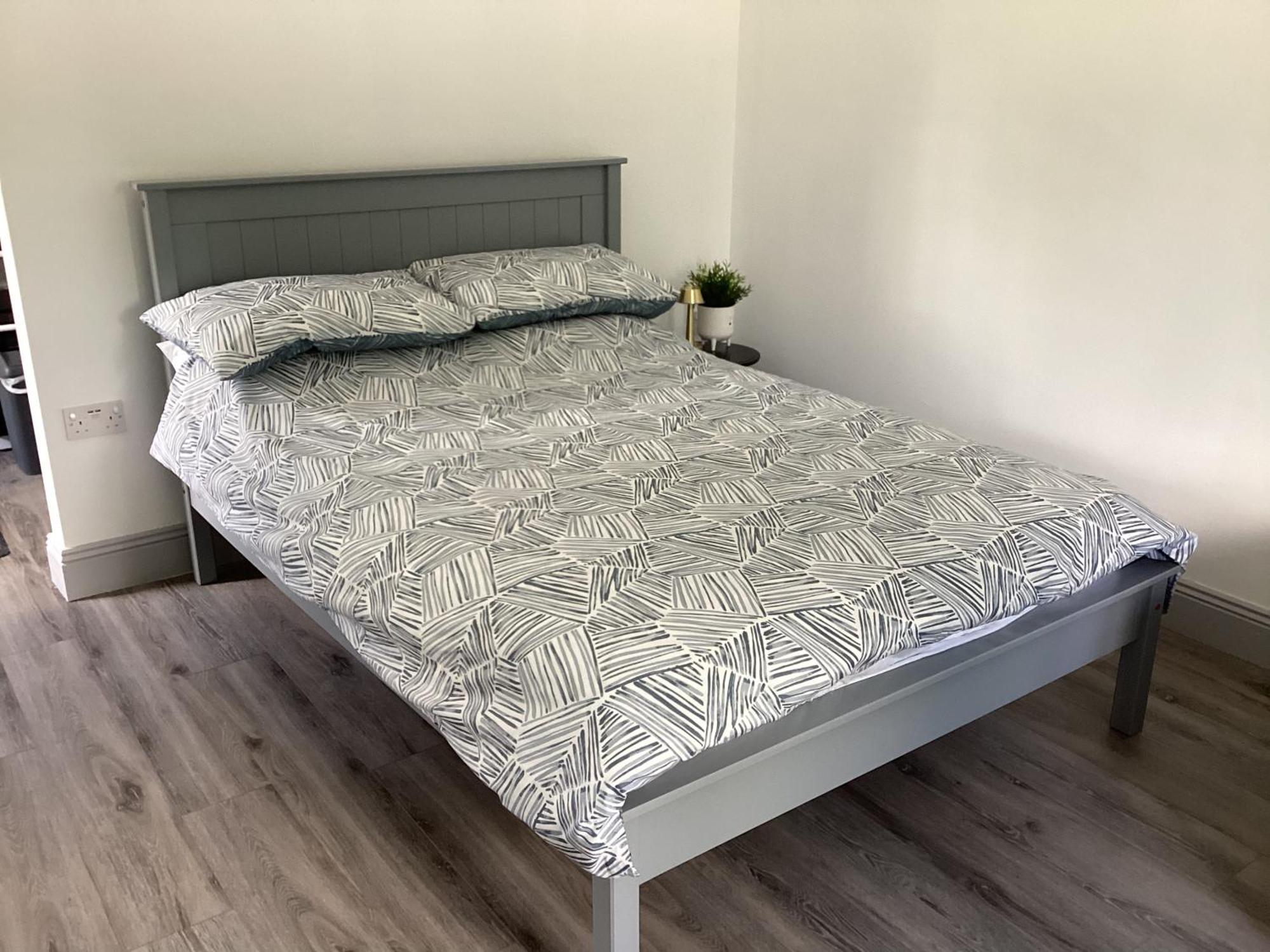 Studio Apartment To Rent 穆林加尔 外观 照片